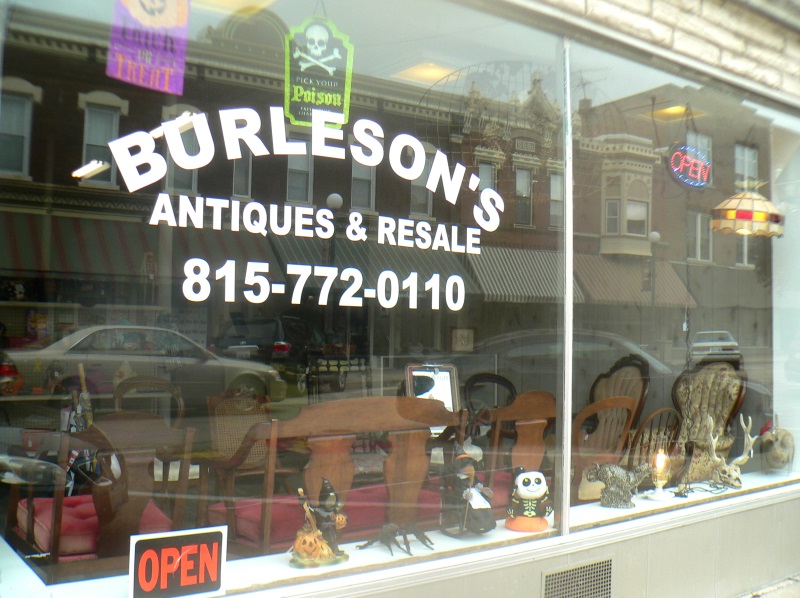 Burleson’s Antiques and Resale Opens