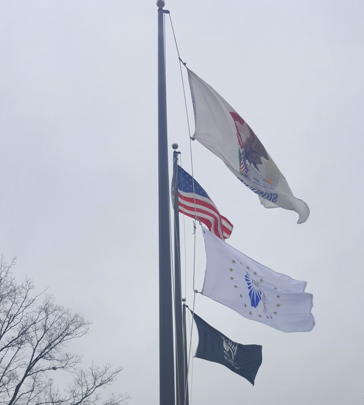 Morrison Receives Bicentennial Illinois Flag