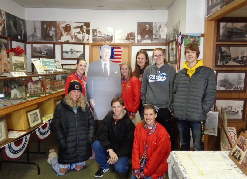 American Government Students Visit Reagan Birthplace