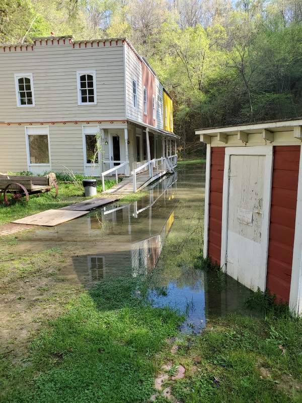 Dutch Days Reflections of Heritage Canyon