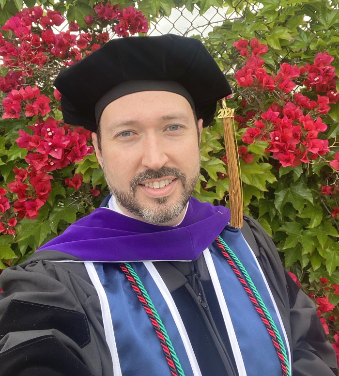 Nathan Vavra Earns Juris Doctor Degree