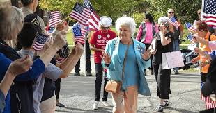 This image has an empty alt attribute; its file name is FemaleHonorFlight.jpg